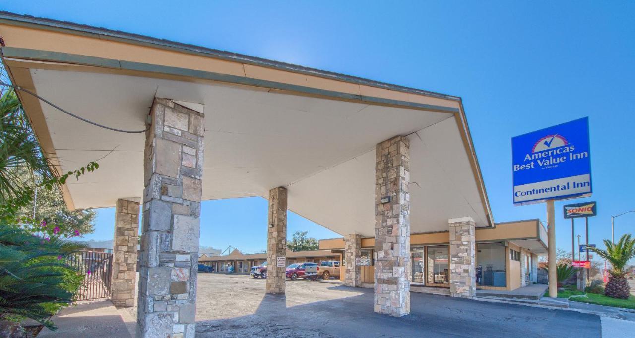 Americas Best Value Inn Ювалде Экстерьер фото